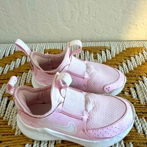 Toddler Girl Nike Flex-Runner 3 Size 9